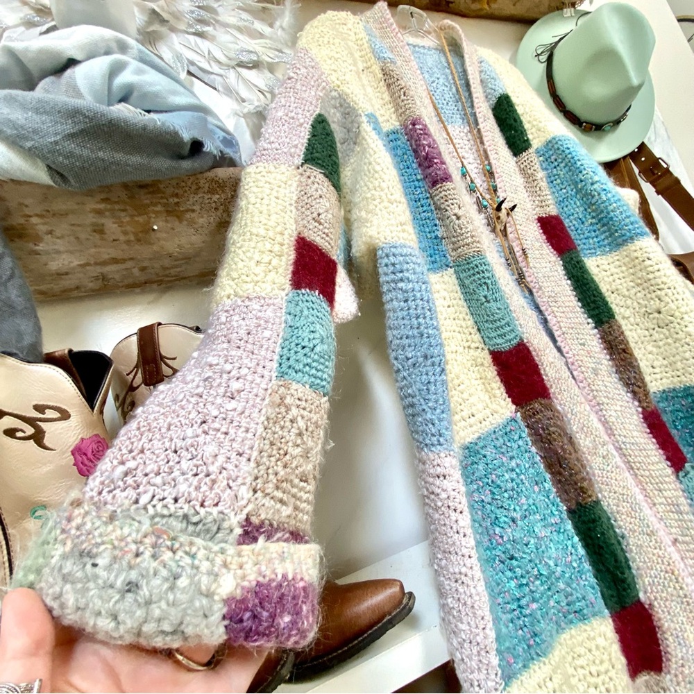 SOLD⭐️Artisan Patchwork Duster boho wool jacket sweater hippy granny vibe - Picture 8 of 16